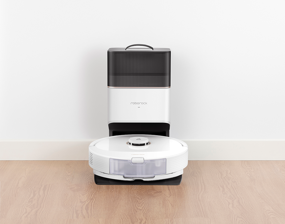 Roborock Q8 Max+ White Robotic Vacuum Cleaner